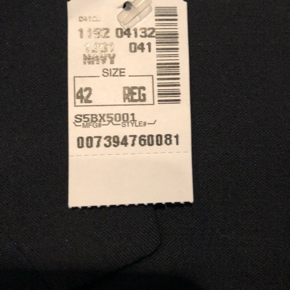 42 Regular Signature One/Ten Jos. A. Bank